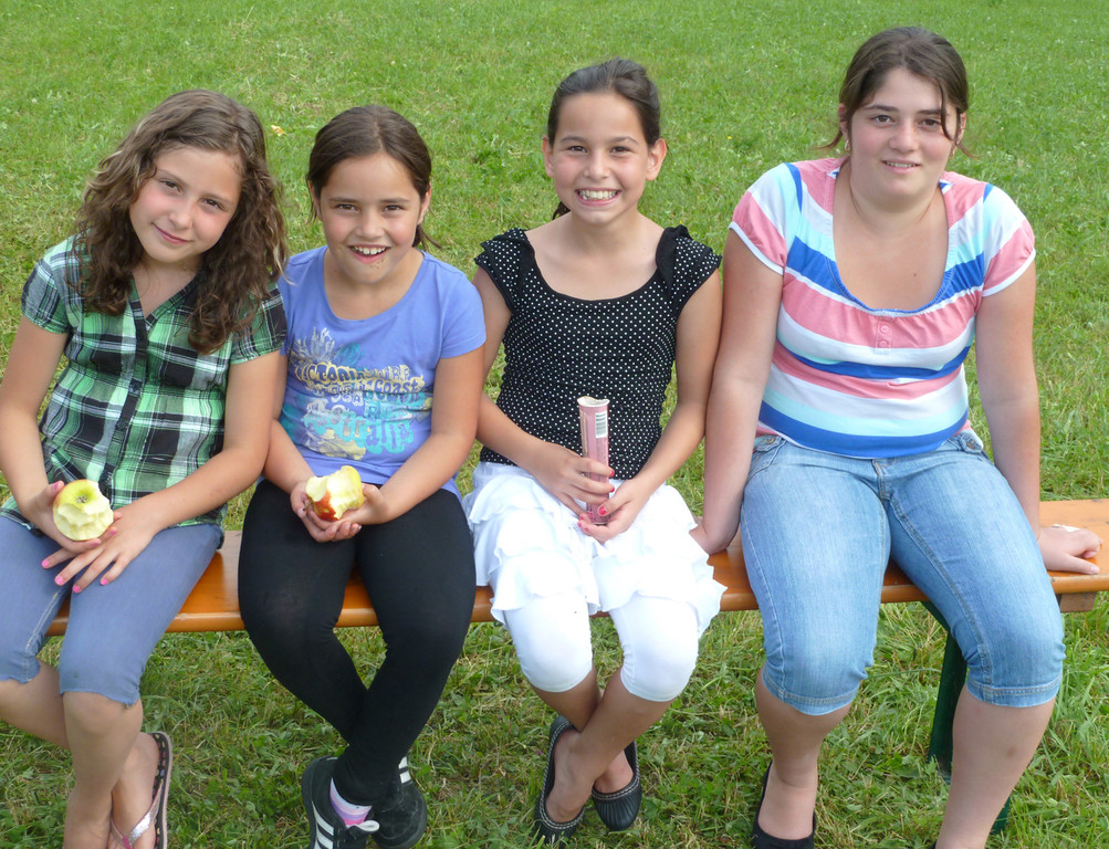 Kult9Girls_jpg-1310938618