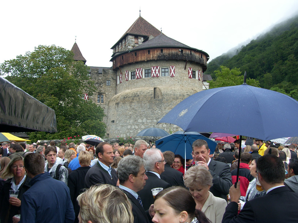 SH102264_JPG-1310973069