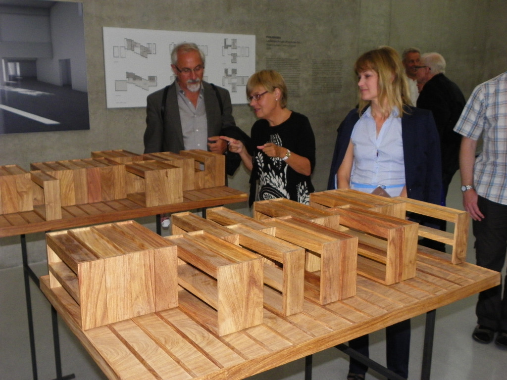 111_9729_JPG-1311064558