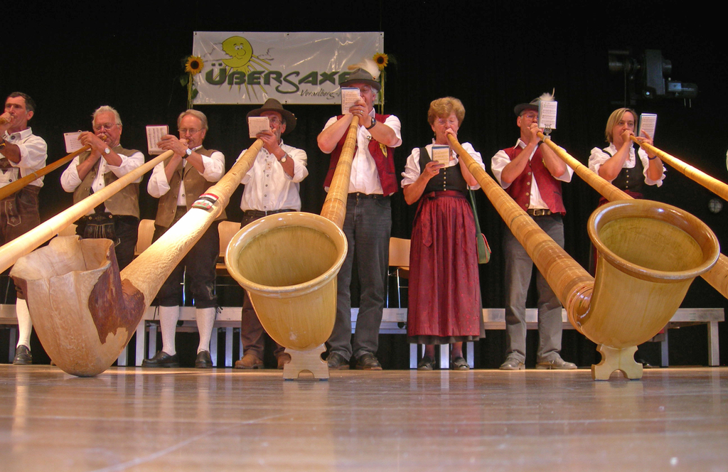 ep_alphorn02_jpg-1311067264