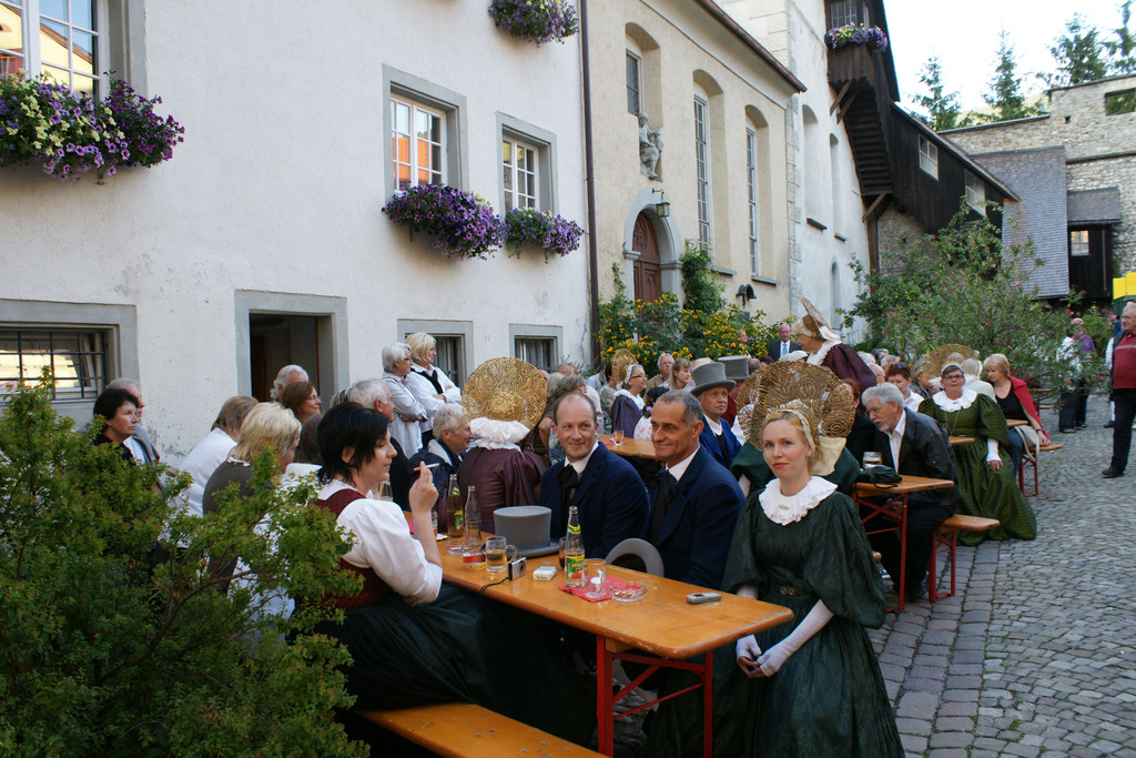 MuM01_jpg-1311234374