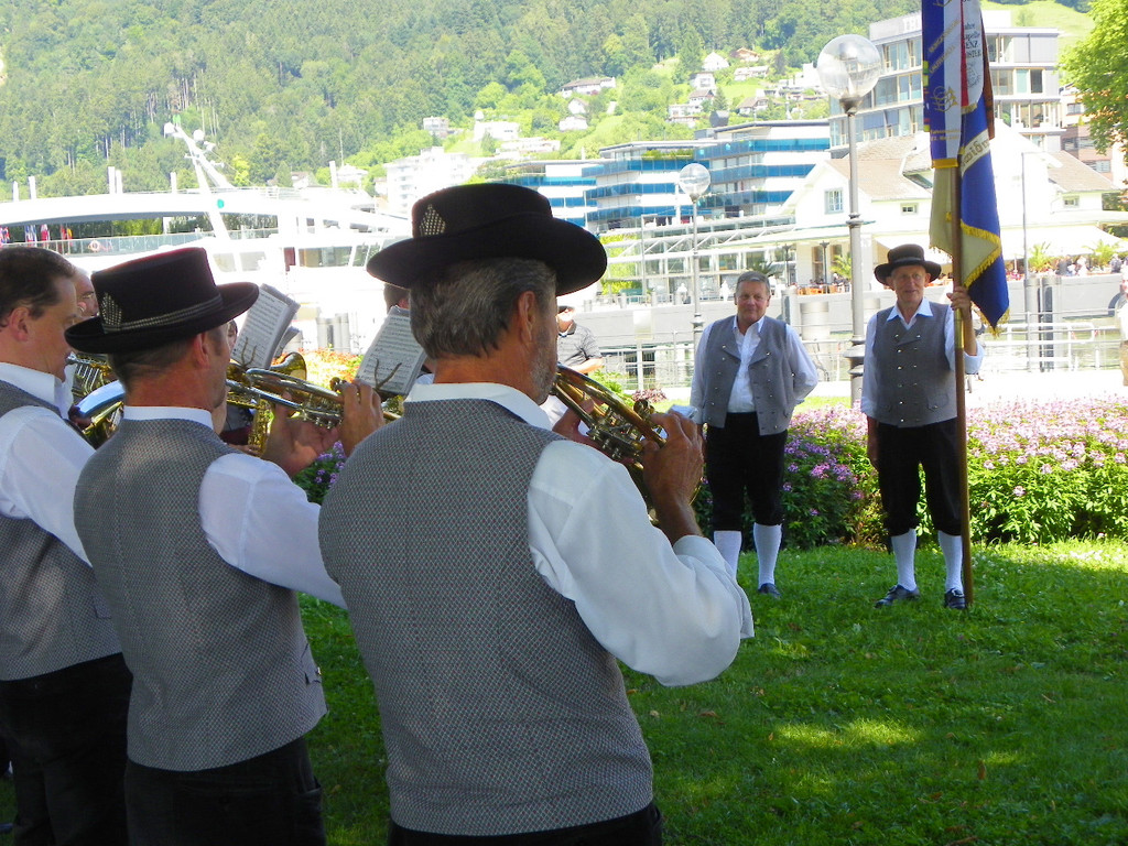 112_0866_JPG-1311278288