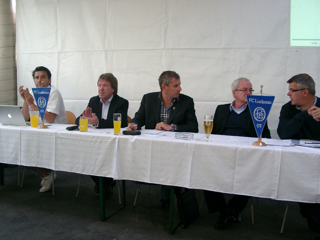 01010737_JPG-1311281322