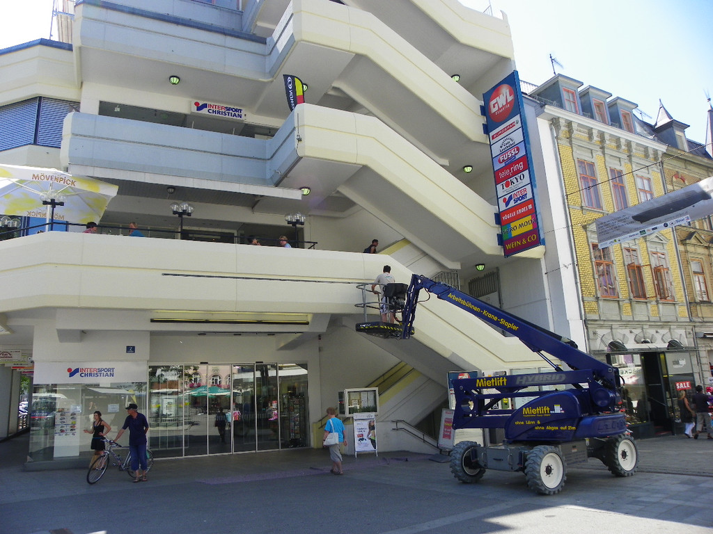 6_6_11 709_jpg-1311285012