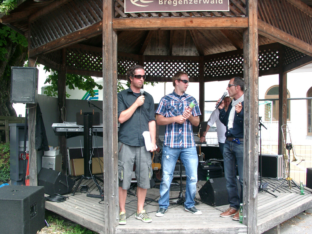 01010571_JPG-1311525635