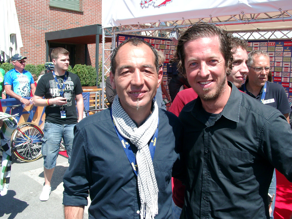 01010625_JPG-1311525712