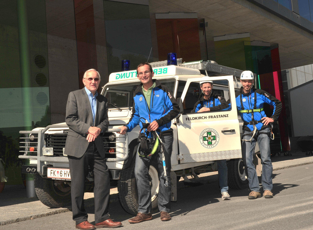 Firma MGT unterst__tzt BR Feldkirch Frastanz bei Anschaffung neuer Klettergurte.JPG