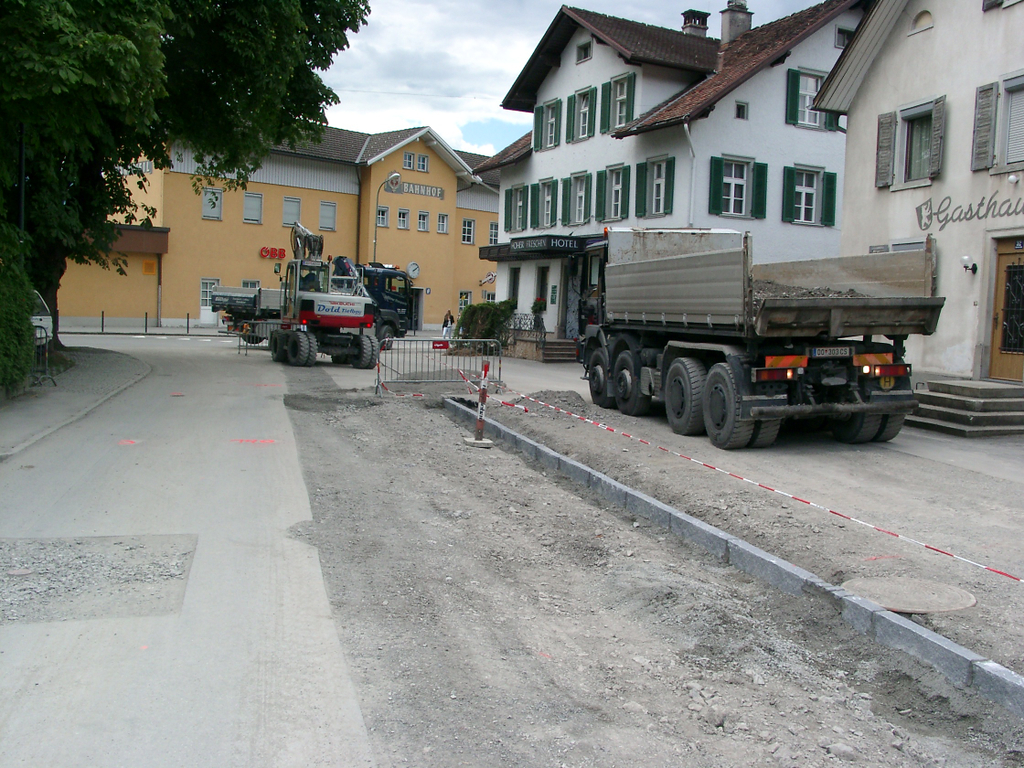 01010755_JPG-1311692960