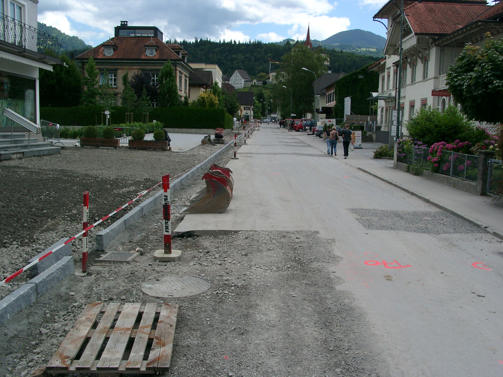 01010758_JPG-1311692997