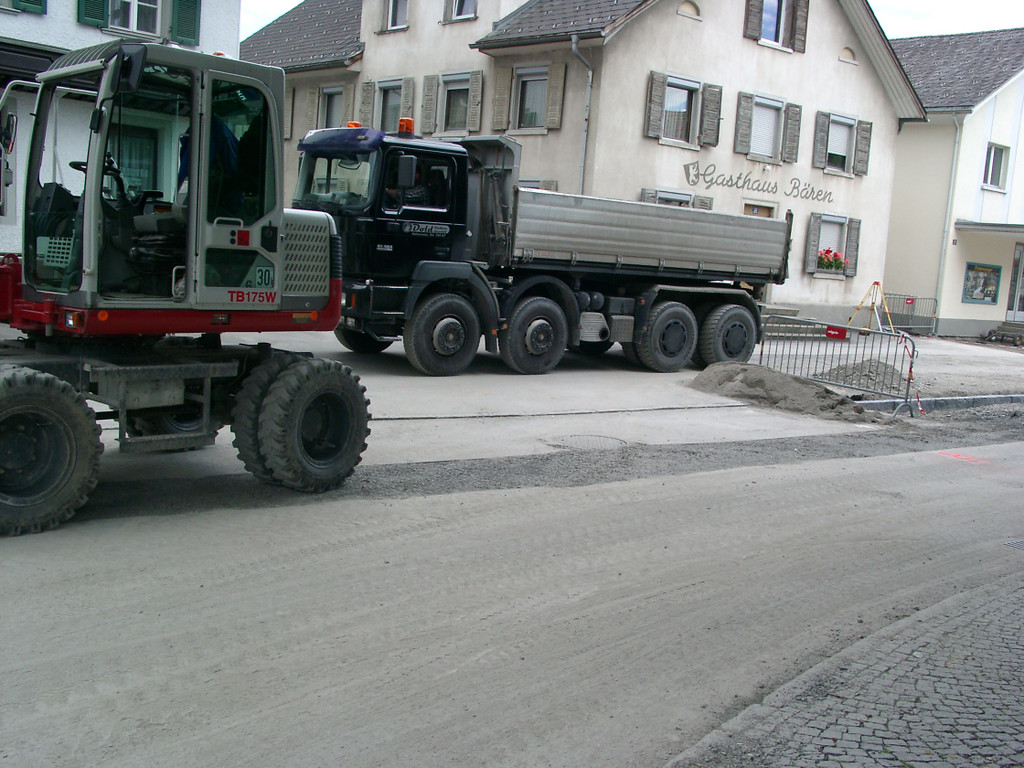 01010765_JPG-1311693123