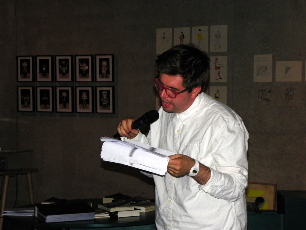 112_2403_JPG-1312066841