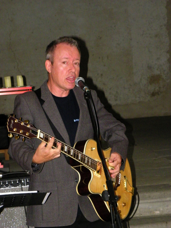 112_1999_JPG-1312068813