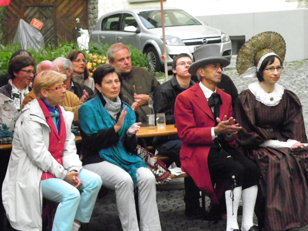 112_1885_JPG-1312073570