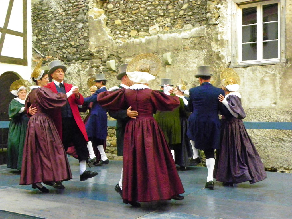 112_1886_JPG-1312073580