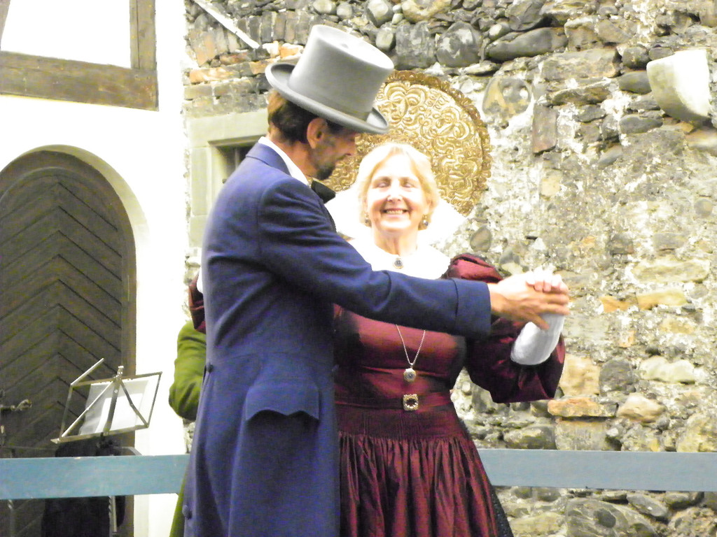 112_1901_JPG-1312073634