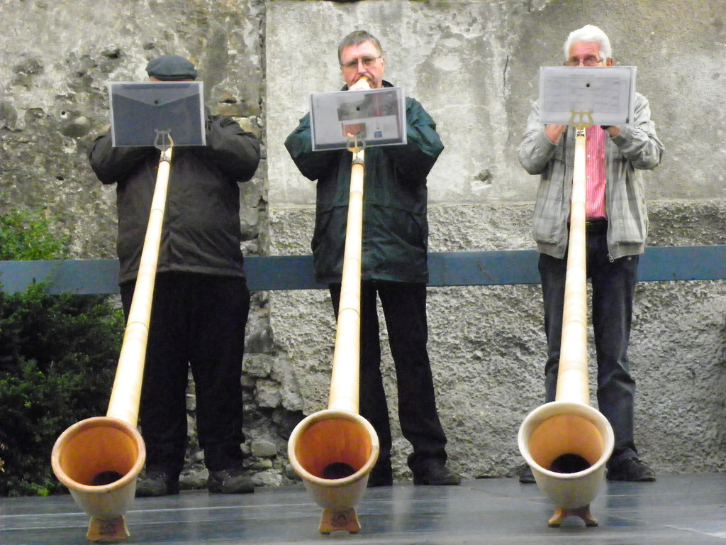 112_1922_JPG-1312075166