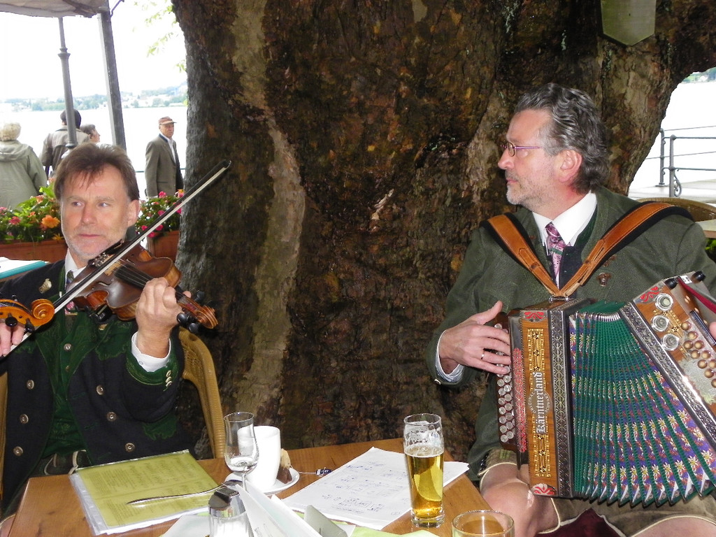 112_1983_JPG-1312147130