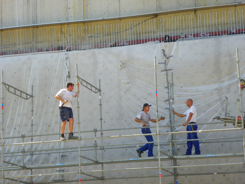 6_6_11 738_jpg-1312154613