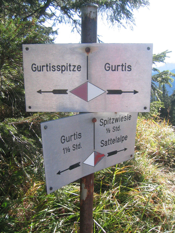 101006 Wandertag 4a mit Thomas und Simon _15__JPG-1312222083