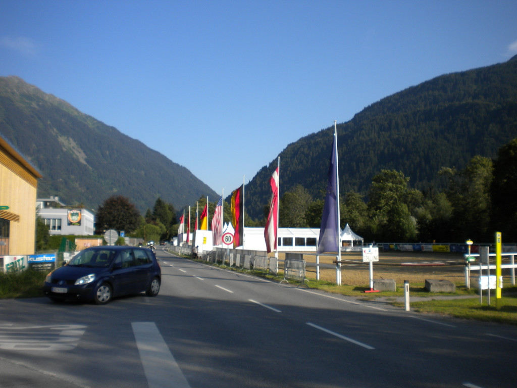 014_JPG-1312352304
