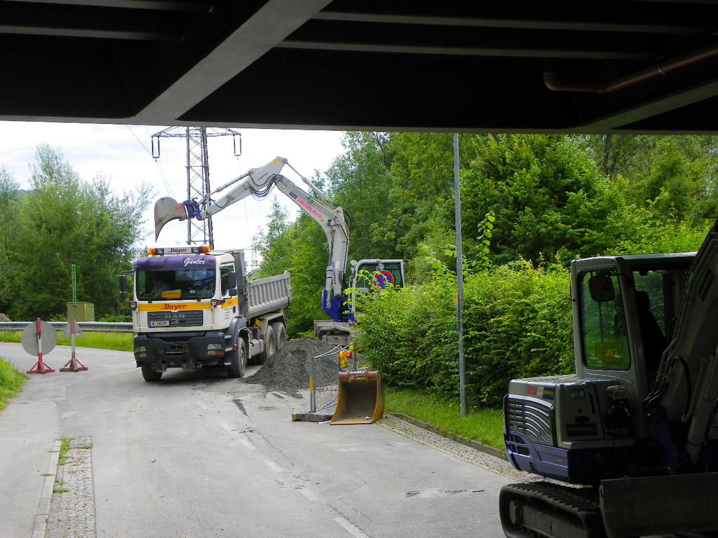 112_1735_JPG-1312536567