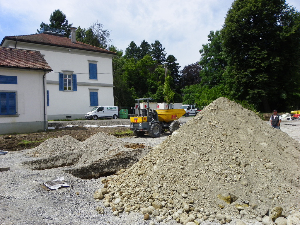 112_1781_JPG-1312540512