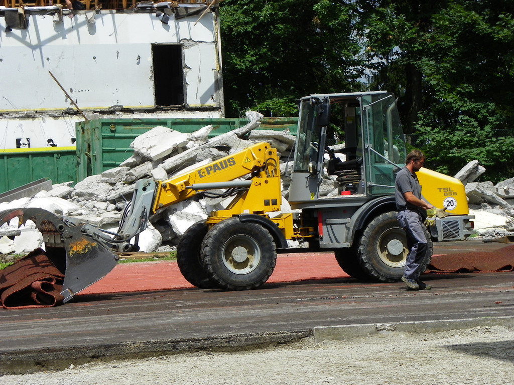 112_1783_JPG-1312540521