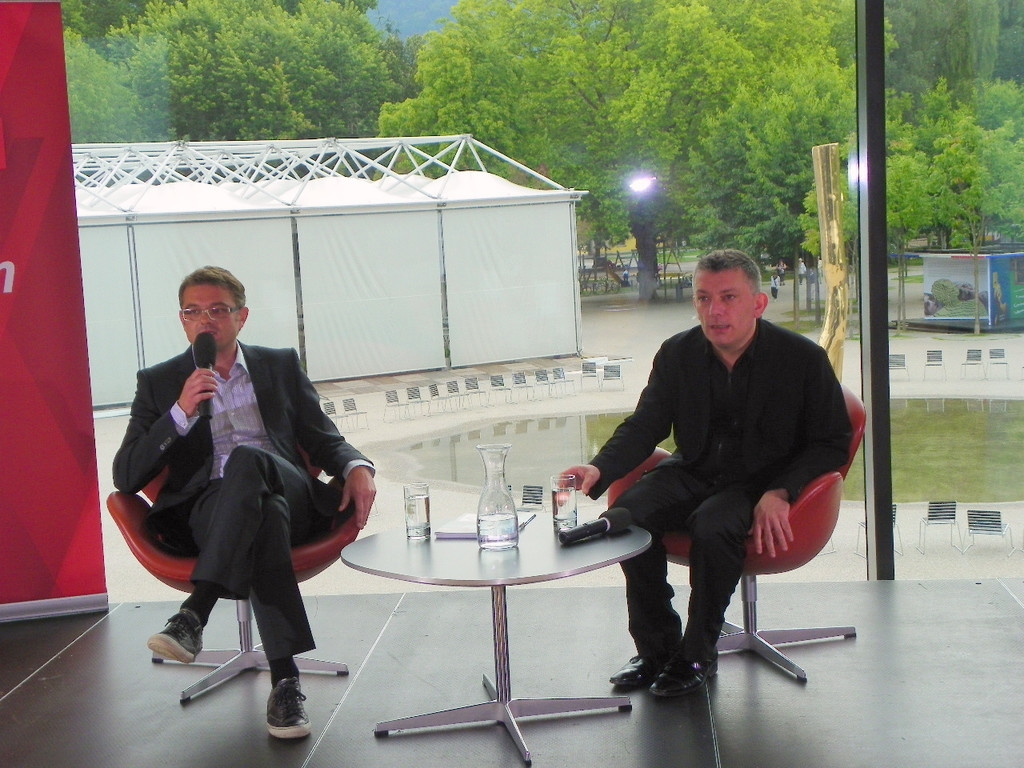 112_2436_JPG-1312549962