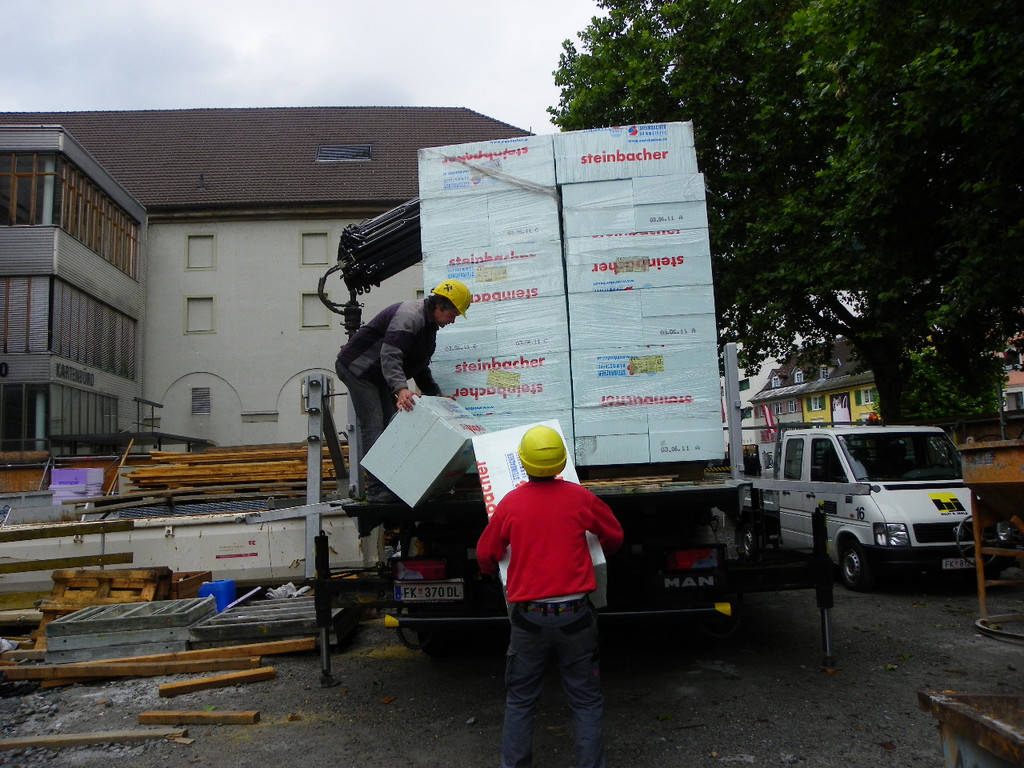 112_1839_JPG-1312650537