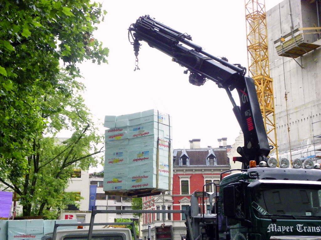 112_1852_JPG-1312650583