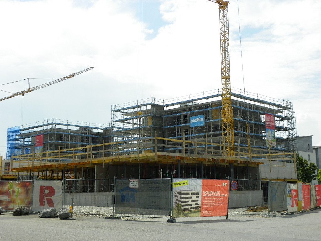 112_2723_JPG-1312794330