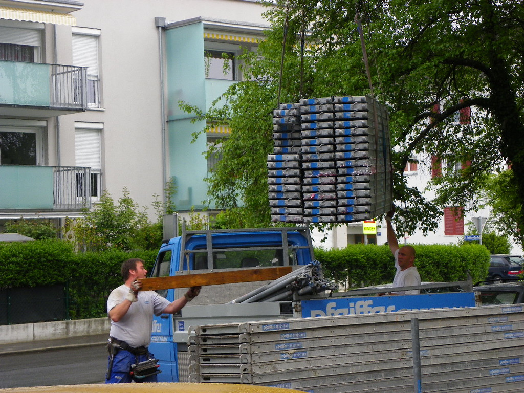 110_5208_JPG-1312798616