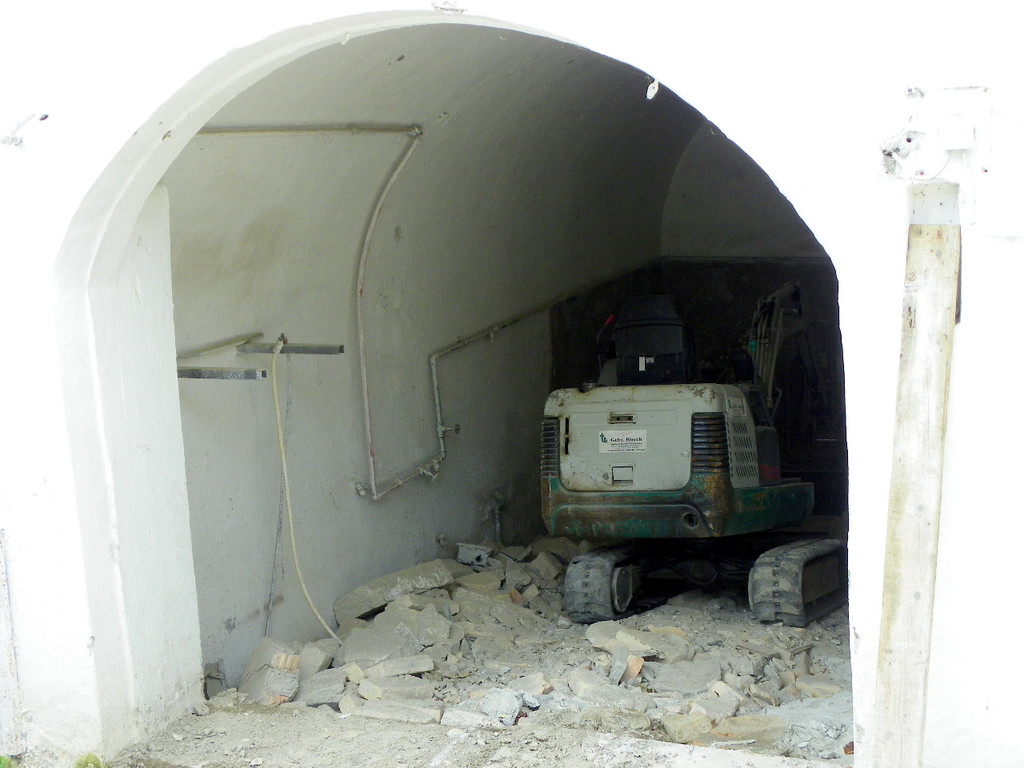 112_1778_JPG-1312798898