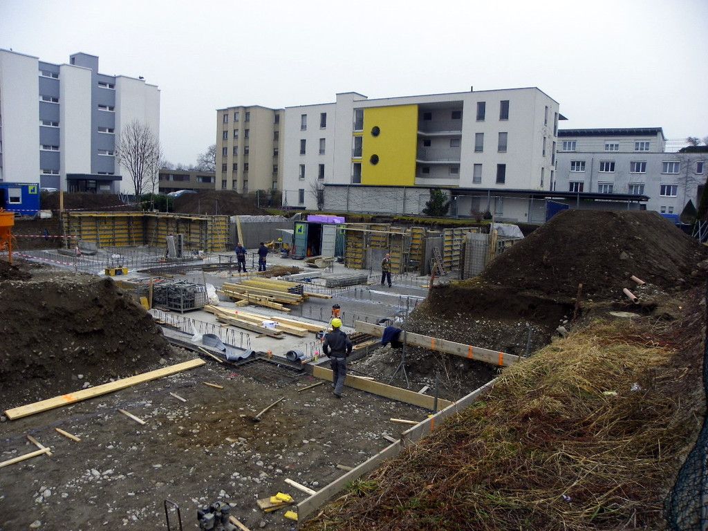 109_3944_jpg-1313019676