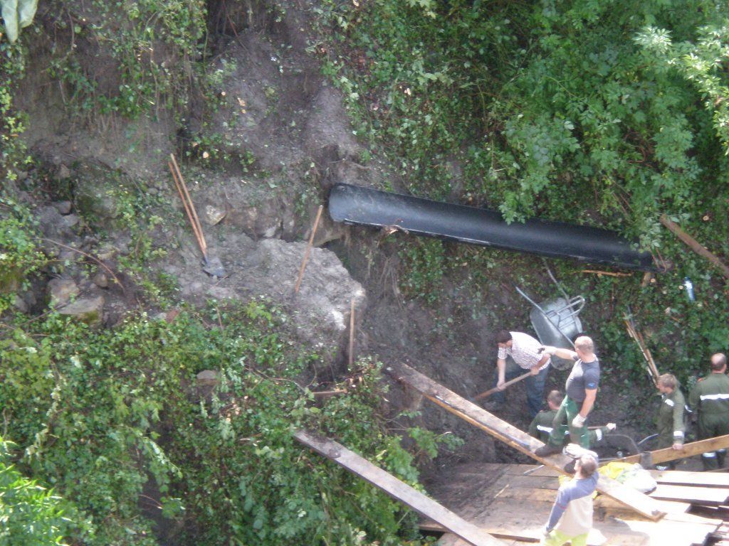 e-110811-02.JPG