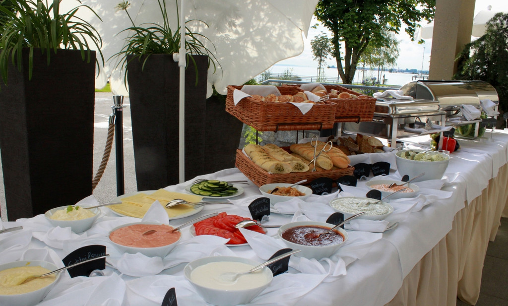 Seehotel BARBECUE 2011 _17__jpg-1313179034