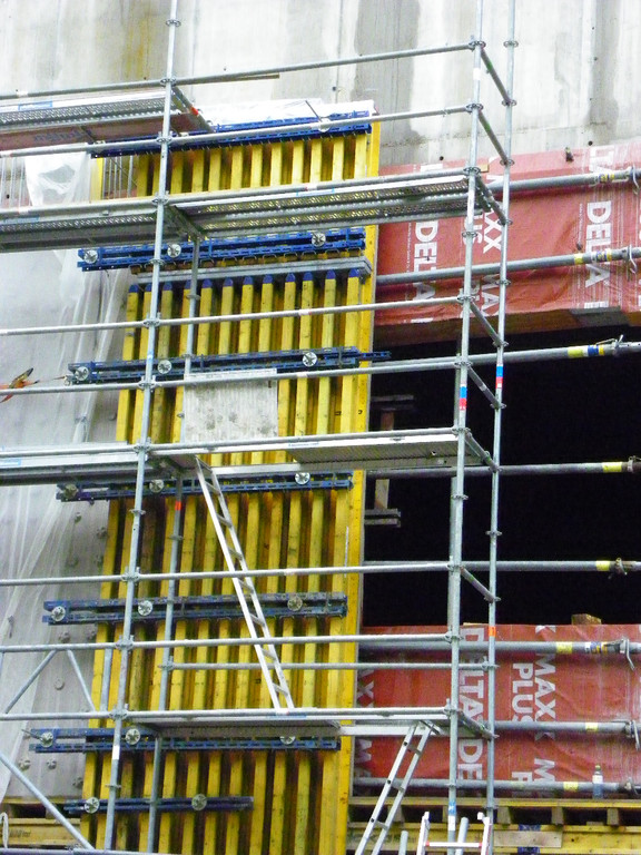 112_1850_JPG-1313189816