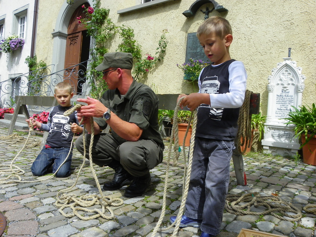 6_6_11 134_jpg-1313192807