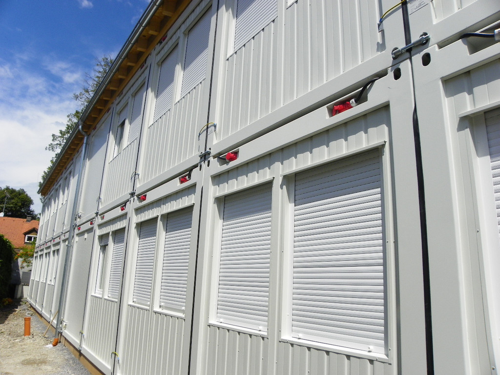 112_1835_JPG-1313195286