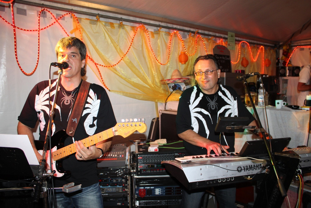 Treff am See Beach Party WEISS 2011 _5__jpg-1313341095