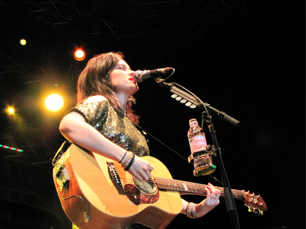 BK_amy_macdonald 52_jpg-1313446295