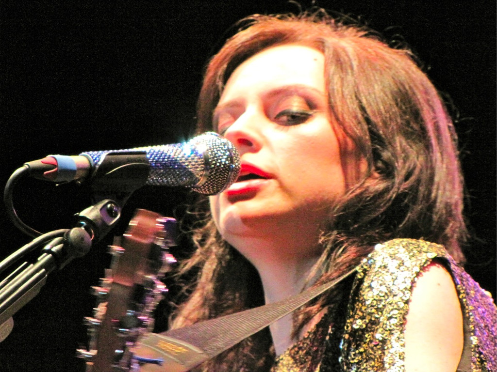 BK_amy_macdonald 42_jpg-1313446265