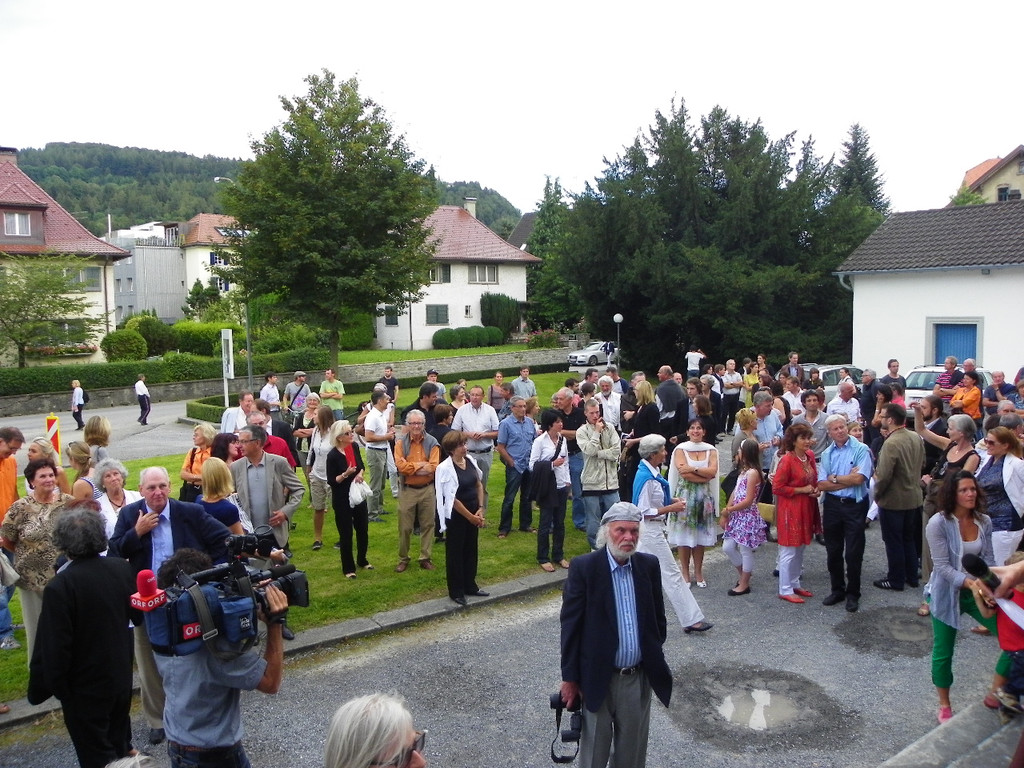 112_3231_JPG-1313449106