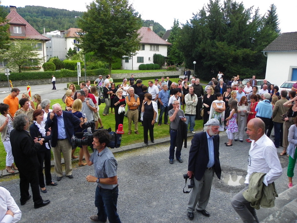 112_3232_JPG-1313449116