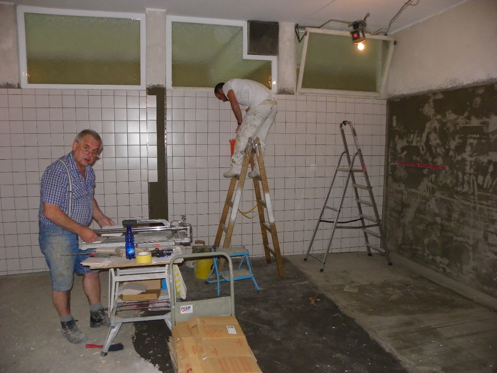 112_3012_JPG-1313484381