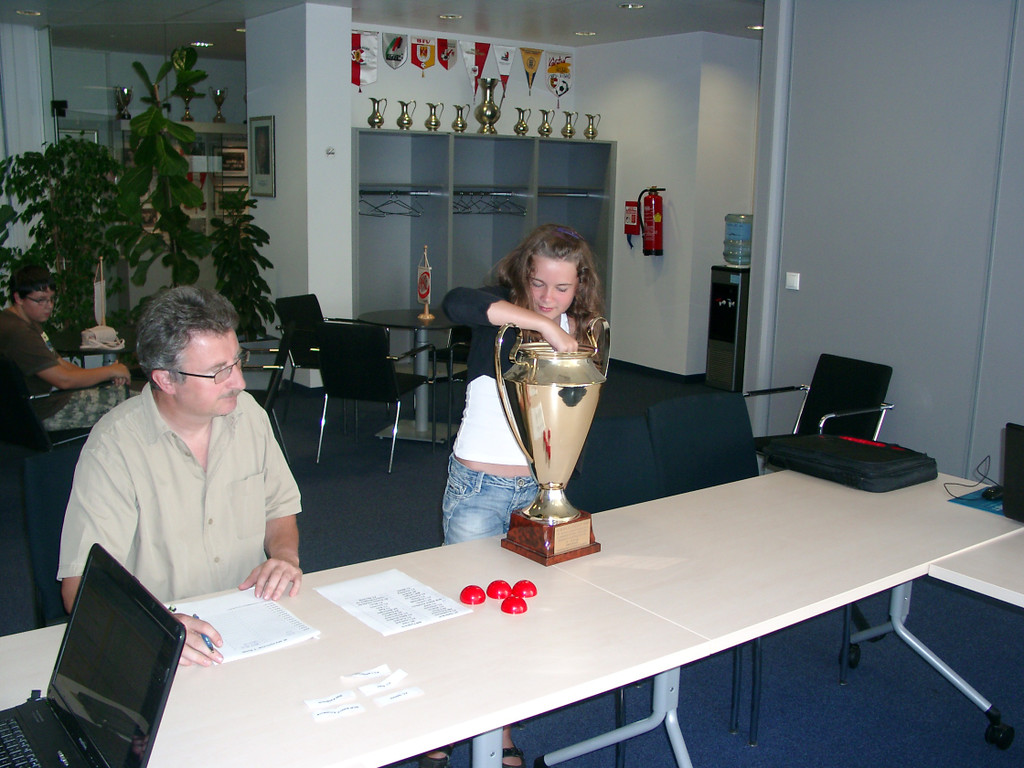 01010800_JPG-1313661757