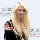 Taylor_Momsen_Clinique_Appearance_NYEA105.jpg