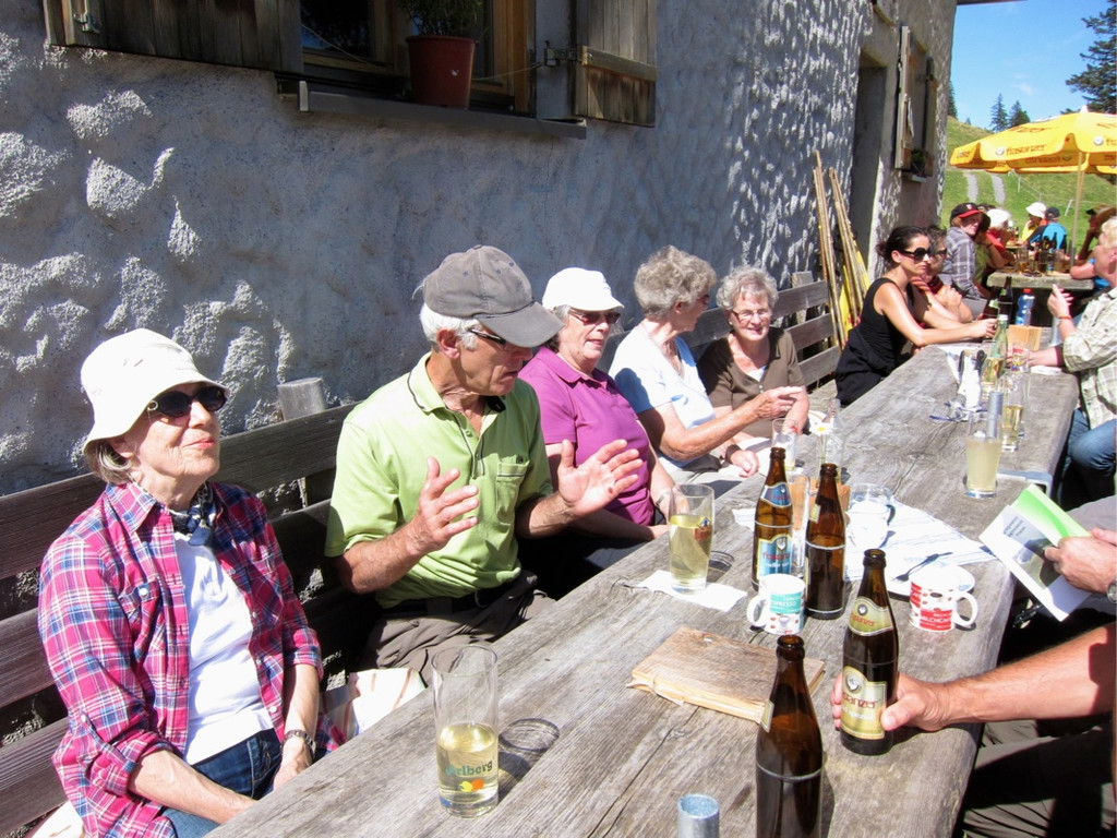 KOE_Sommerplausch Saroja 58_jpg-1313692685