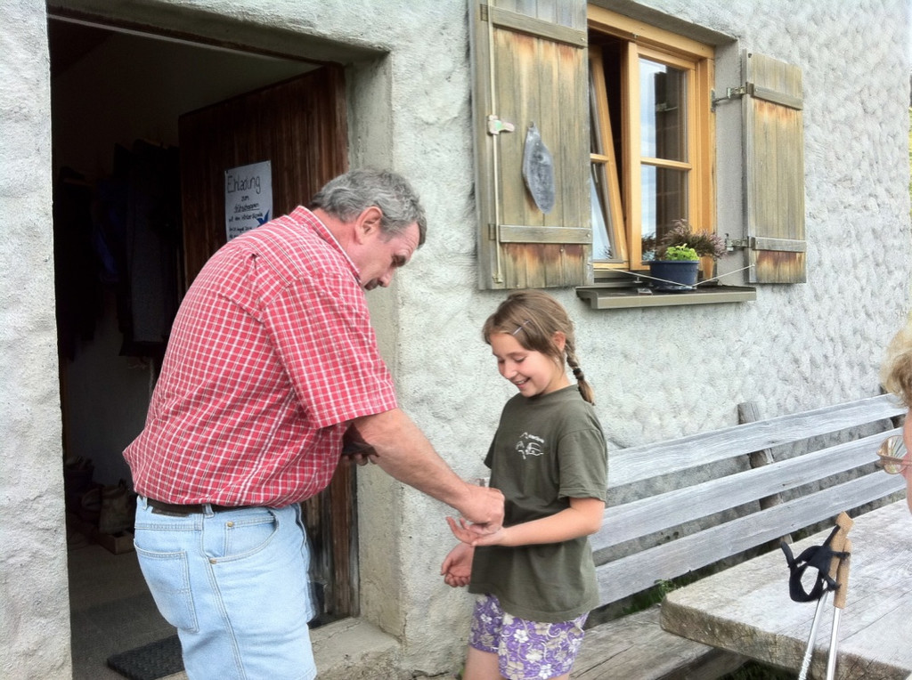 KOE_Sommerplausch Saroja 70_jpg-1313692781