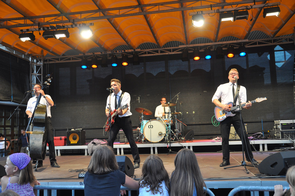 monroes4a_jpg-1313792113